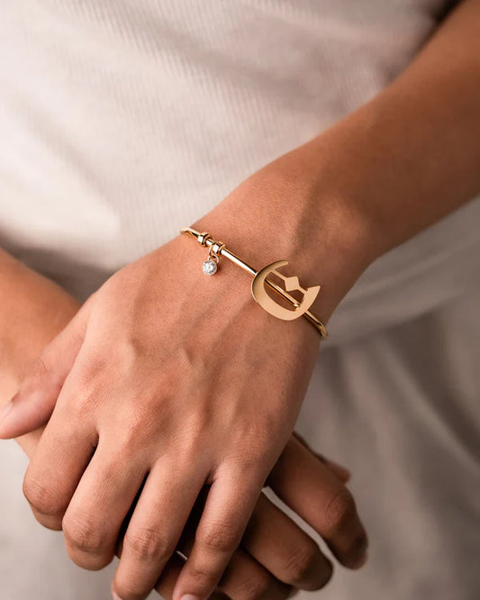 Arabic Letter Bracelet ن