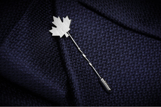 MAPEL LEAF LAPEL PIN