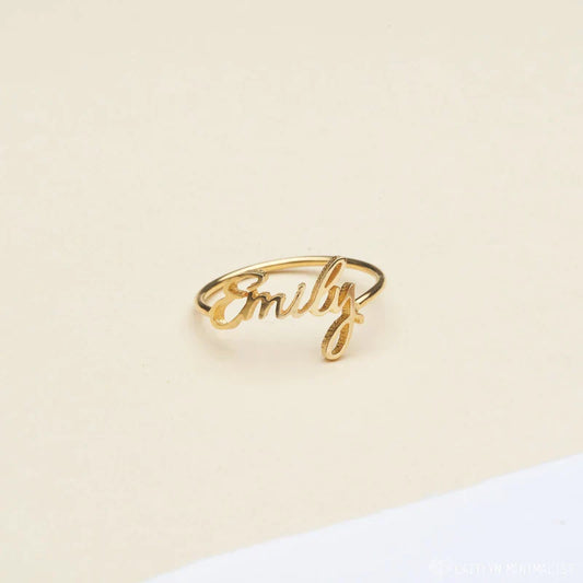 LAVISH GRACE SCRIPT RING